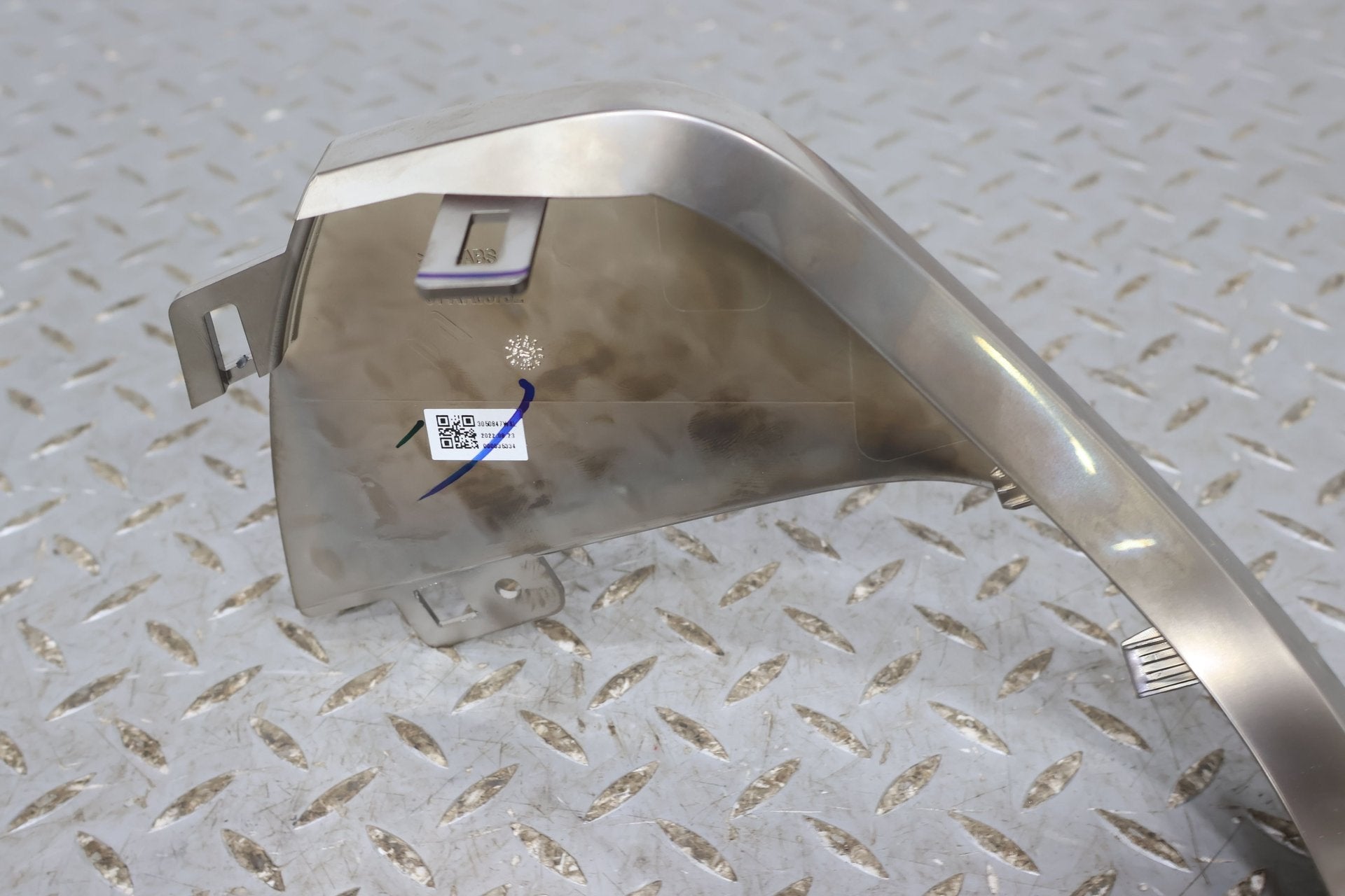 Trim Panel, 2022, Rivian, R1S