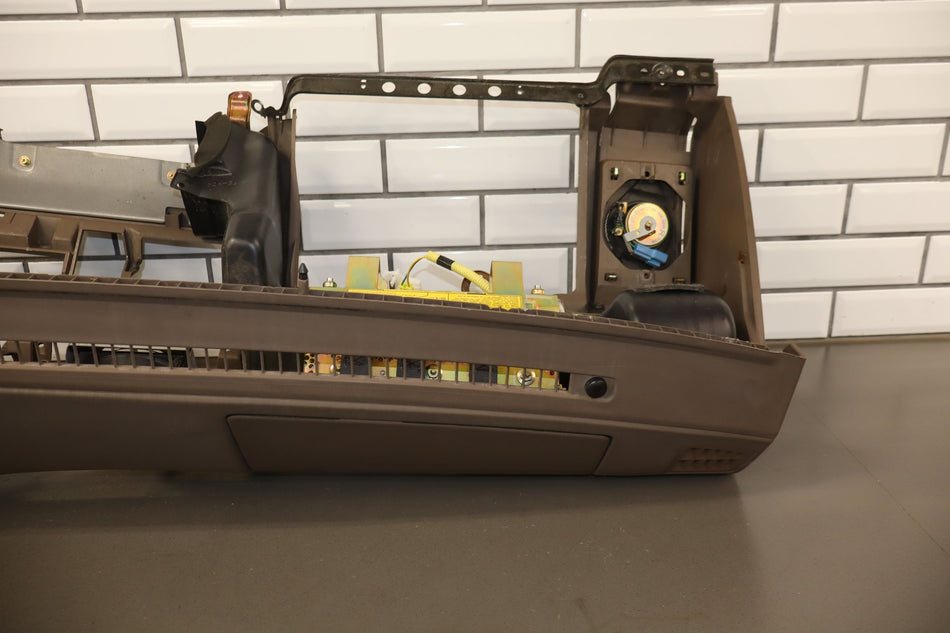 1997 Lexus LX450- Dash Panel