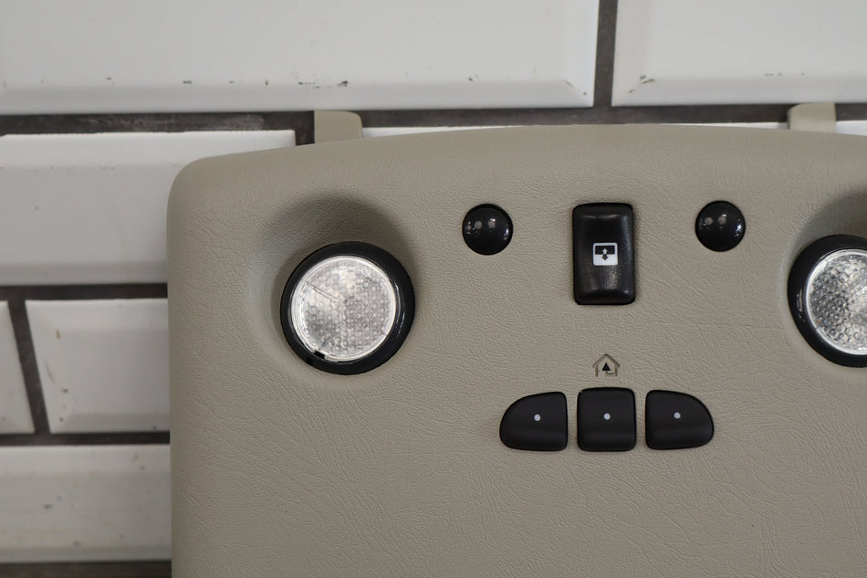 2003-2007 Hummer H2 Overhead Roof Console - With Sunroof