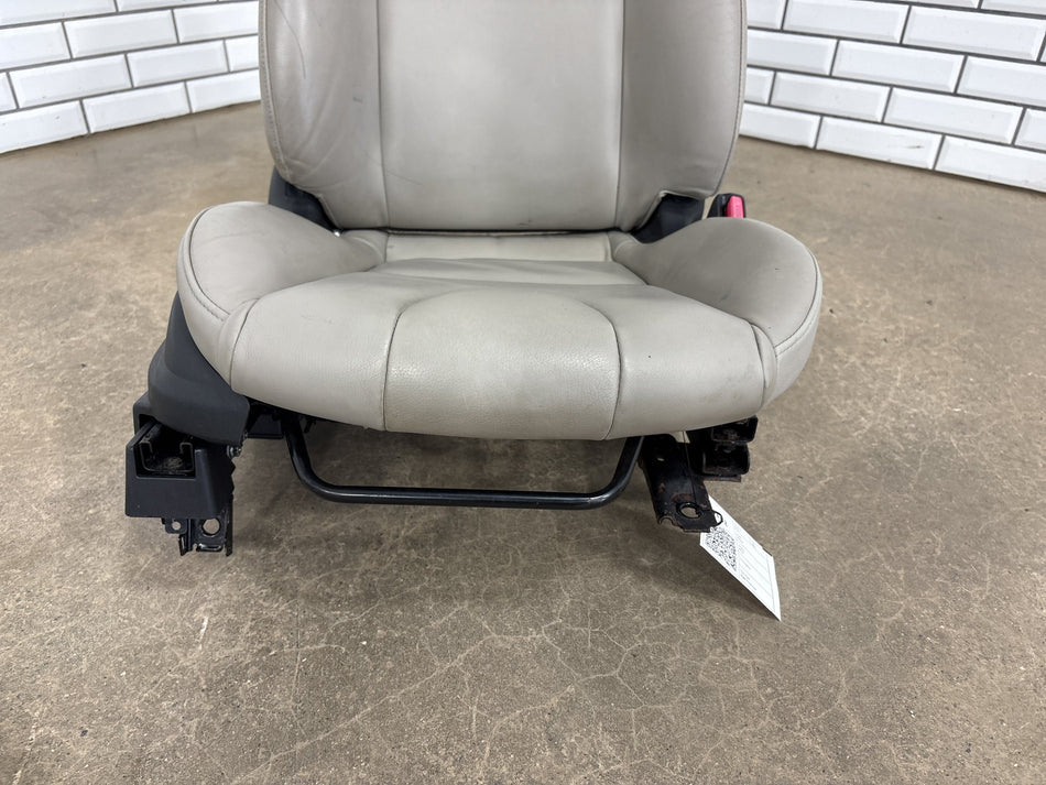 04-08 Mazda RX-8 (SE3P) Right Front Seat Sand FG0