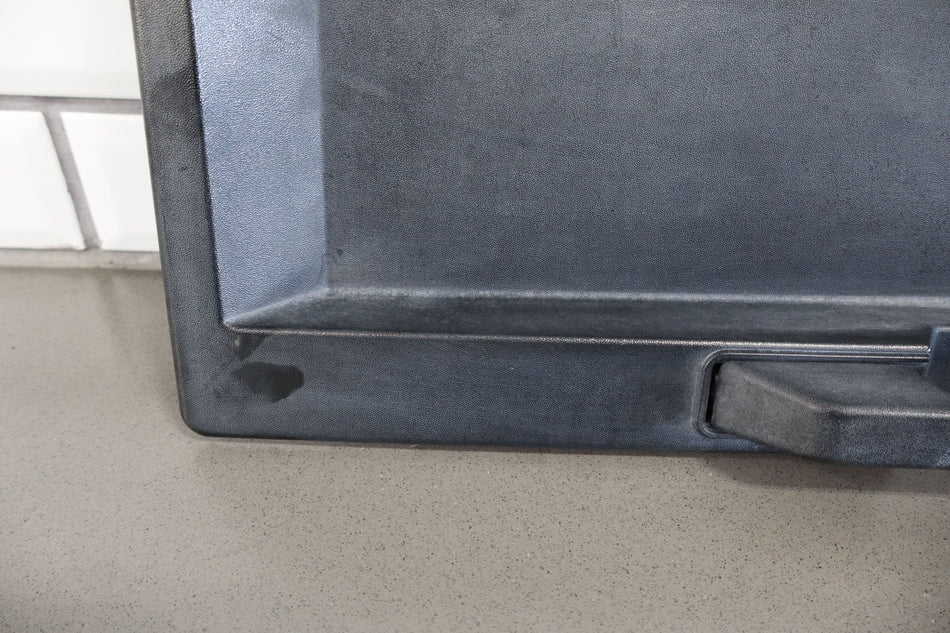 2006 Hummer H2- Tail Finish Panel