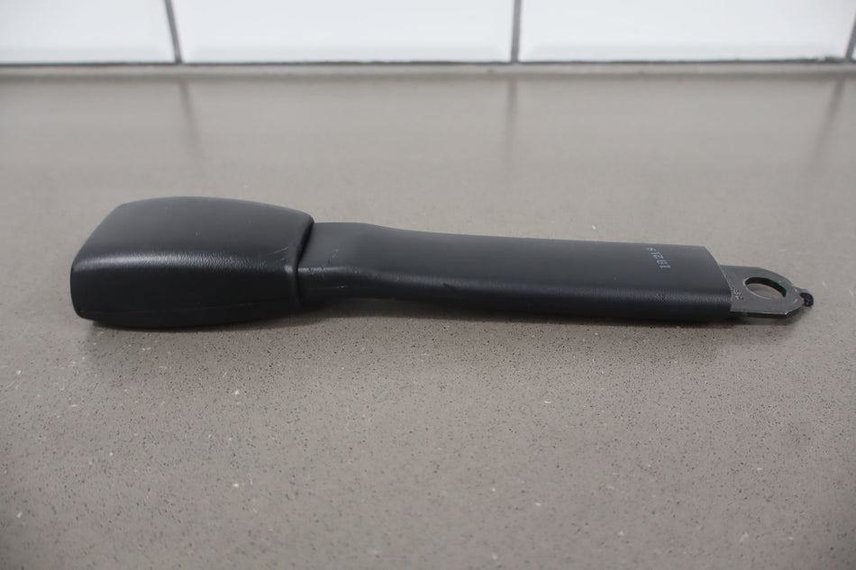 2002 Chevrolet Corvette- Front Seat Belt