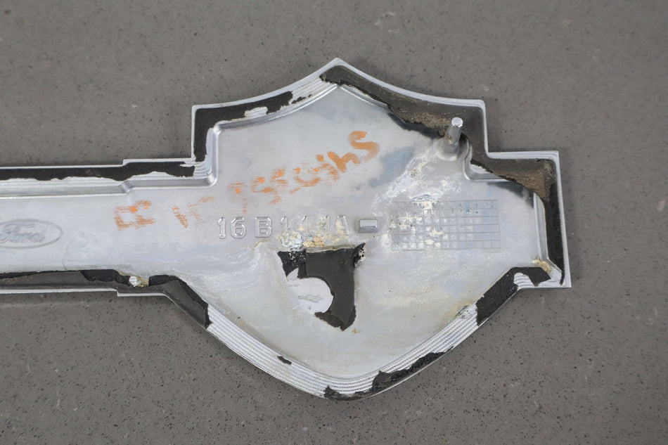 2004 Ford F-250 Super Duty- Emblem