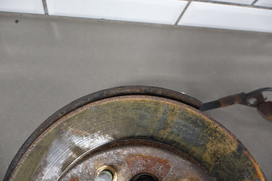 1999 Isuzu Trooper- Left Front Spindle