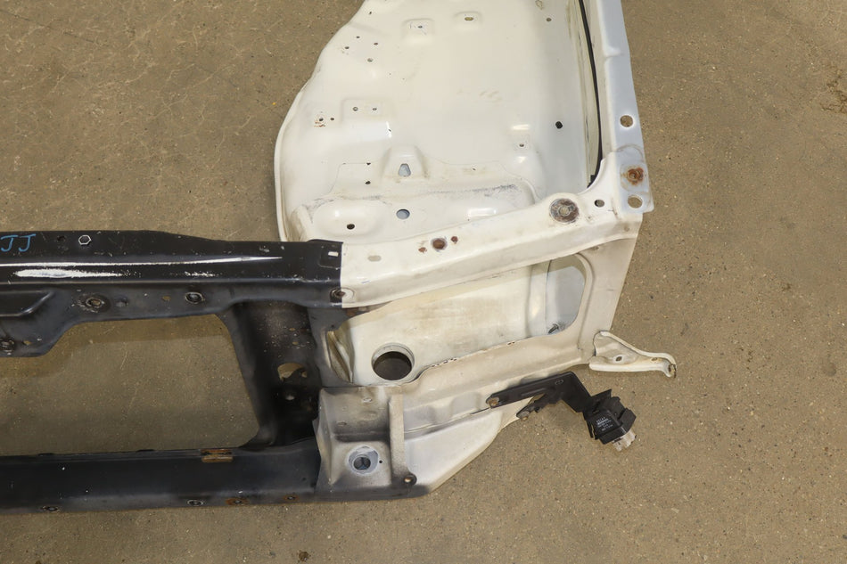 1998-2007 Toyota Land Cruiser Radiator Support 5320160140