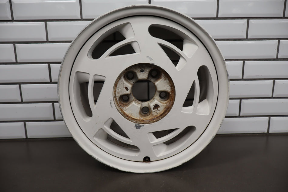 1988 Chevrolet Corvette C4 35th Anniversary Left 17x9.5 OEM Wheel -No Center Cap