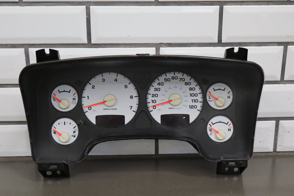 2004 Dodge Ram 1500 Speedometer Cluster 5.7L Hemi 123807 Miles