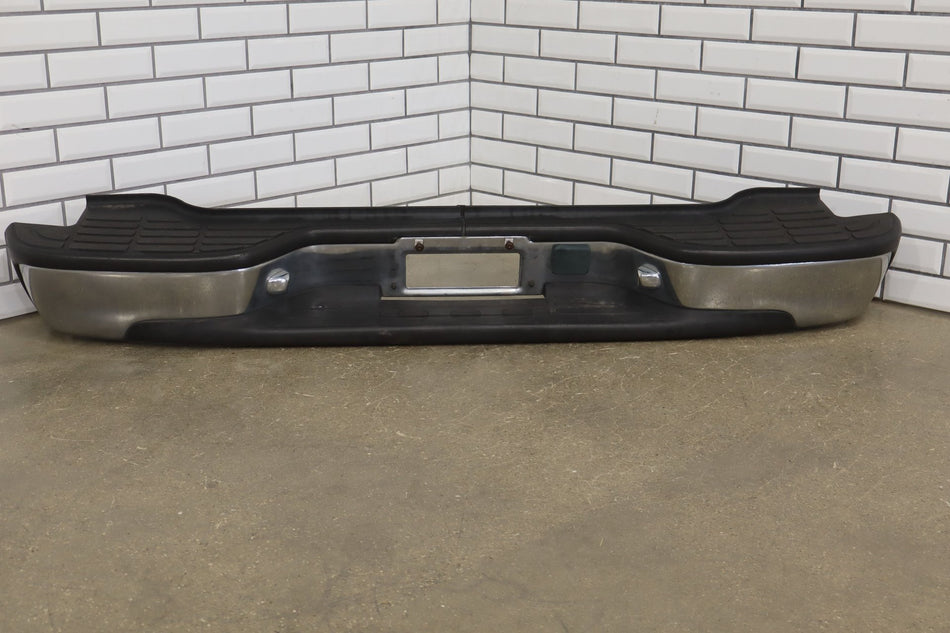 2000-2006 GMC Yukon Rear Bumper 11U