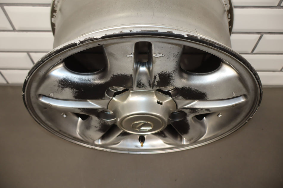 2002 Lexus LX470- Wheel