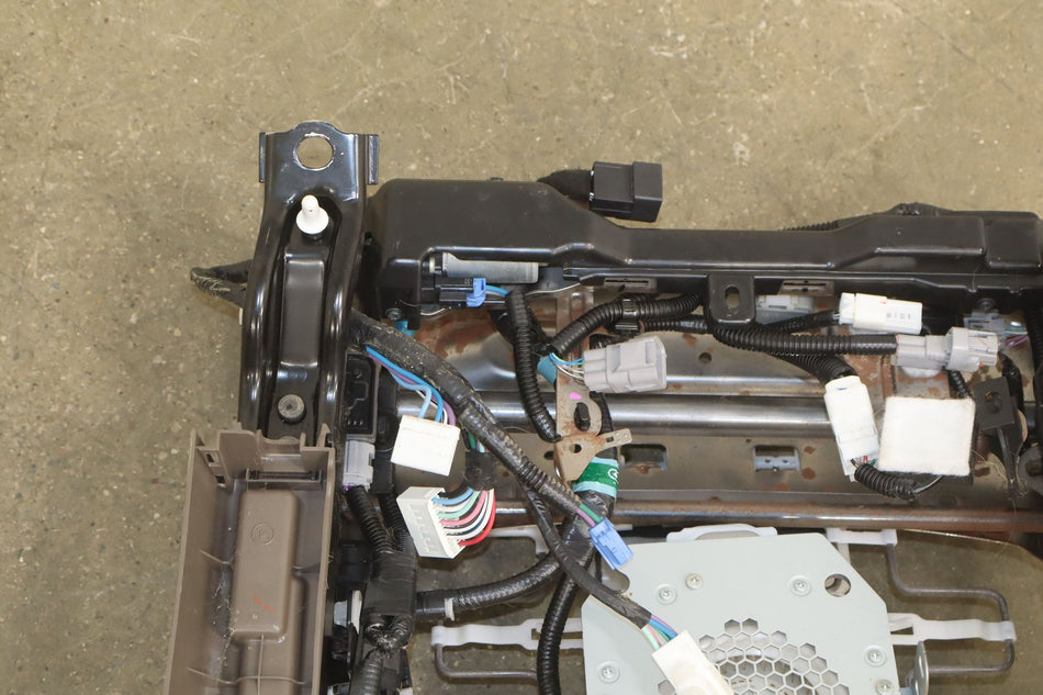 Front Seat Track, 2011, Lexus, GX460