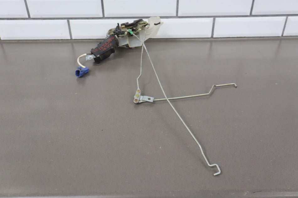 1992 Toyota Land Cruiser- Left Rear Door Latch