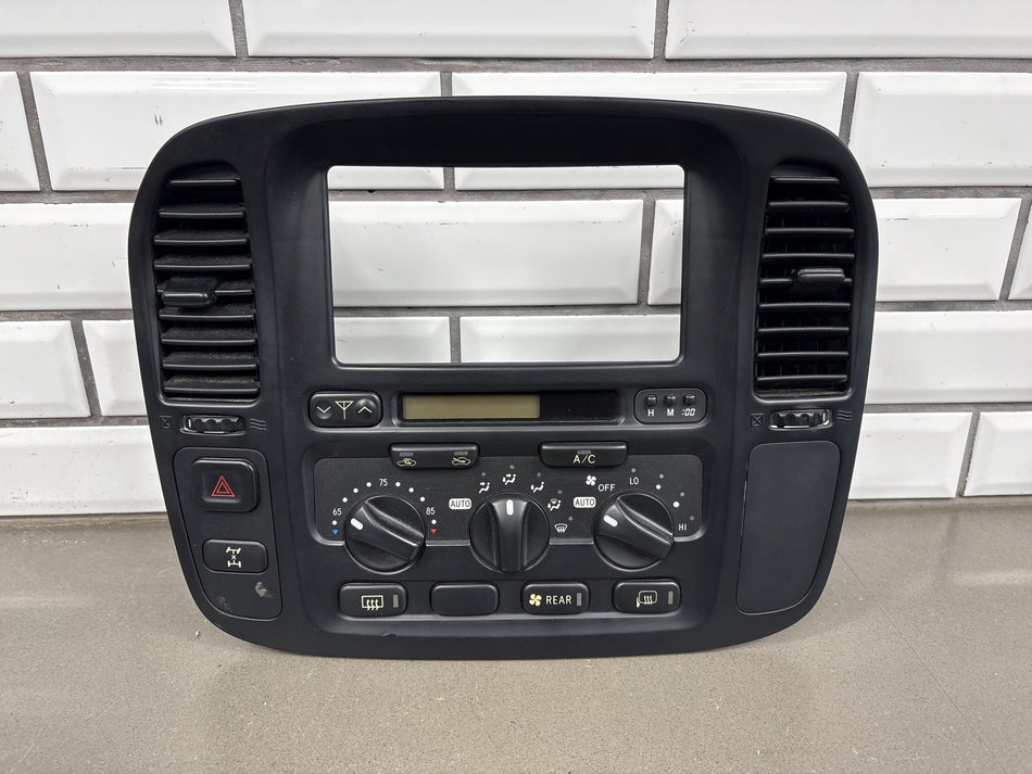 1998-2002 Toyota Land Cruiser J100 Climate Control OEM