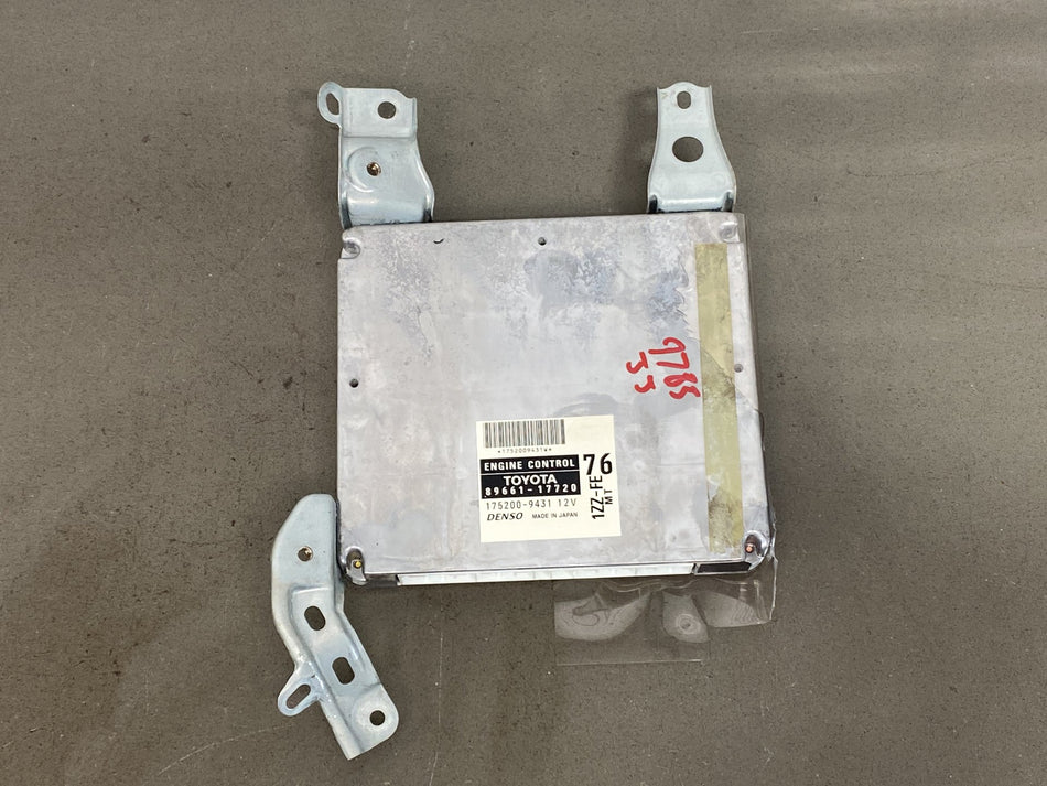 00-05 Toyota MR2 Spyder (ZZW30) Engine Computer ECU 89661-17720 OEM