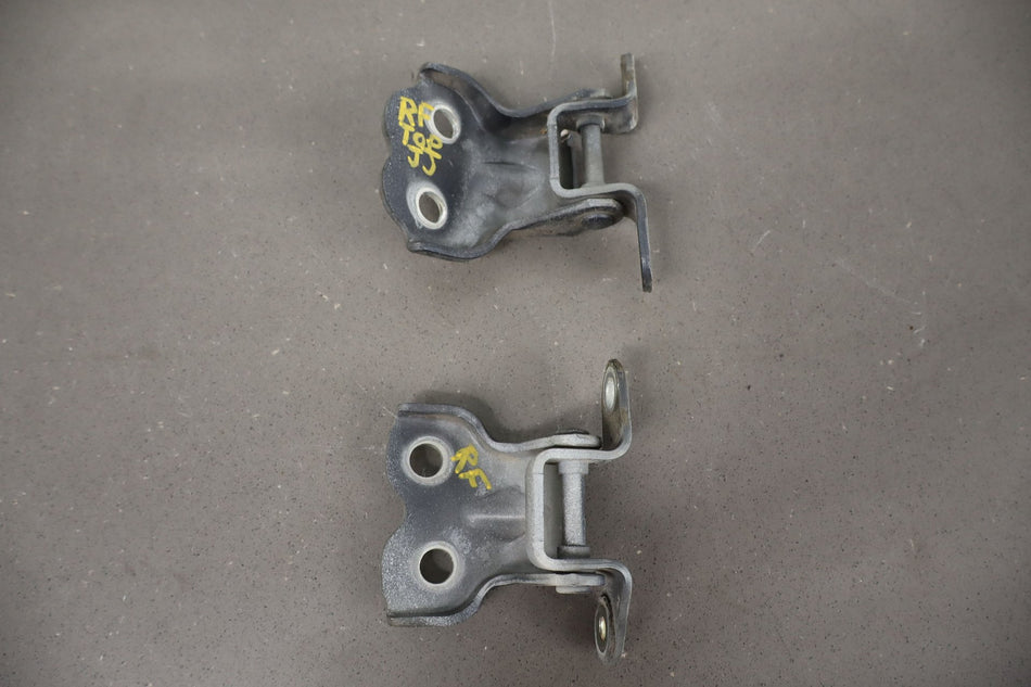 1992 Toyota Land Cruiser- Right Front Door Hinge
