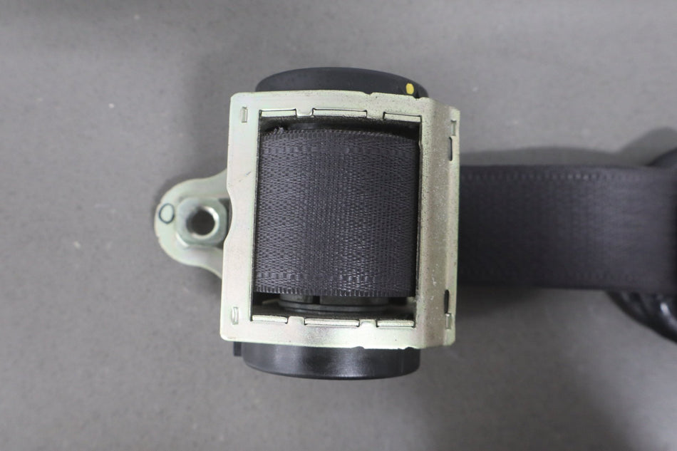 2004-2006 Pontiac GTO Left Front Seat Belt Black 812 88987835