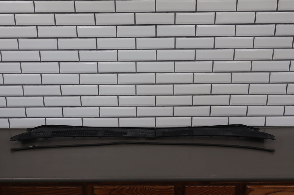 2002 Lexus LX470- Cowl Vent Panel