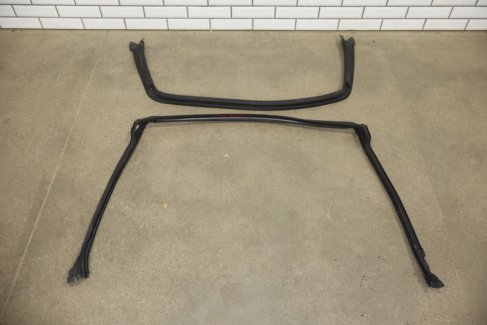 1993-1997 Honda Civic del Sol Targa Top Body, Windshield Seal OEM