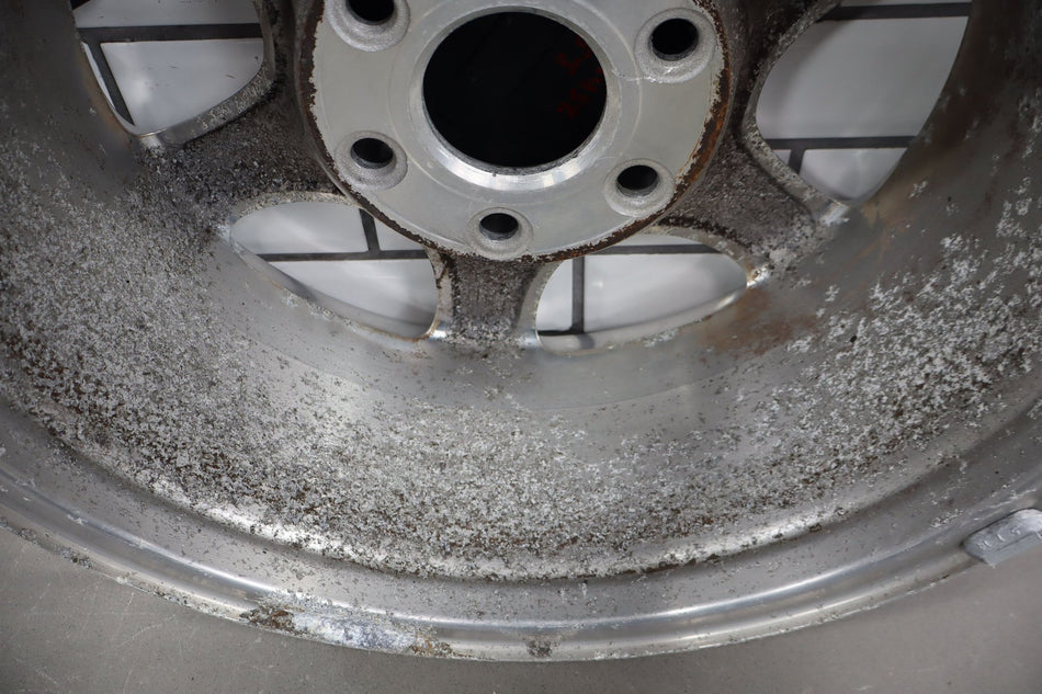 2002 GMC Yukon- Wheel