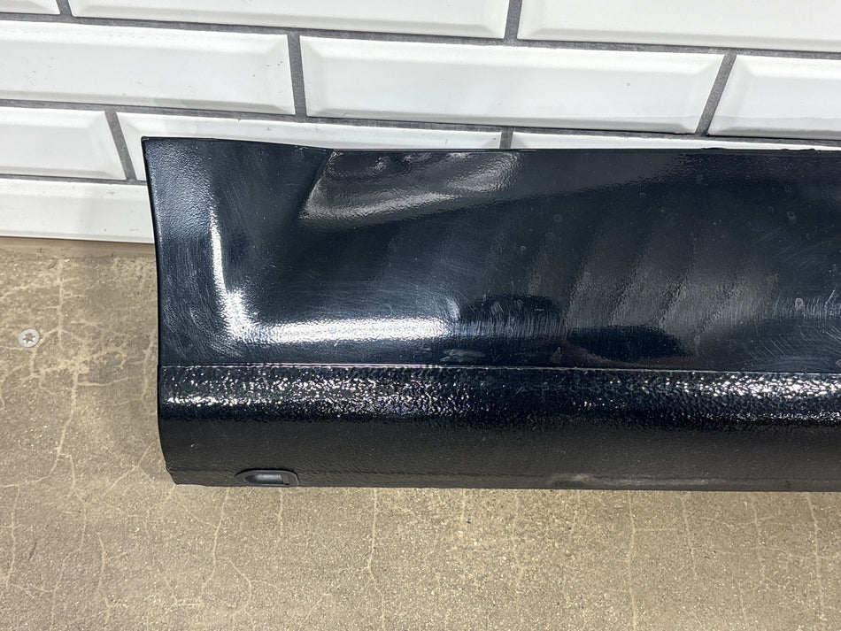 00-06 Audi TT Quattro Coupe 8N Passenger Right RH Rocker Side Skirt Black