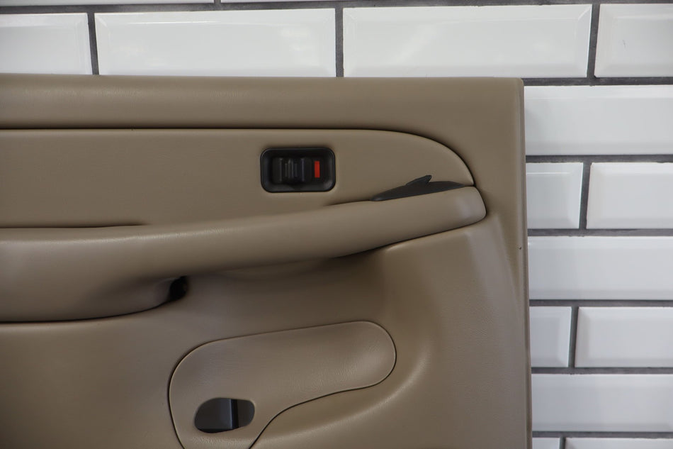 2004 Chevrolet Tahoe- Rear Door Trim