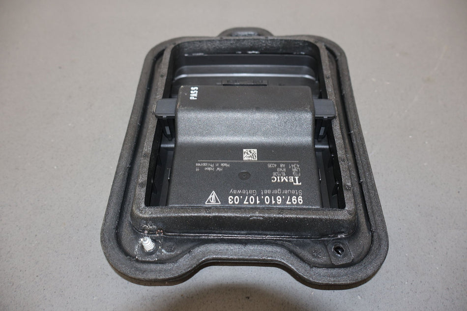 2007 Porsche 911- Chassis Control Module
