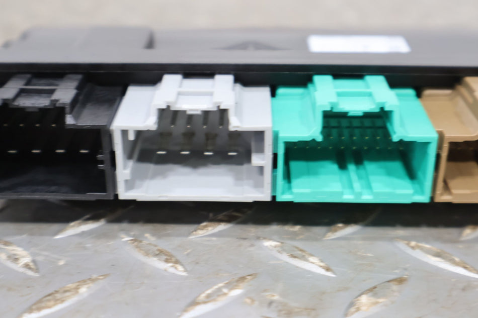 Chassis Control Module, 2022, Rivian, R1S
