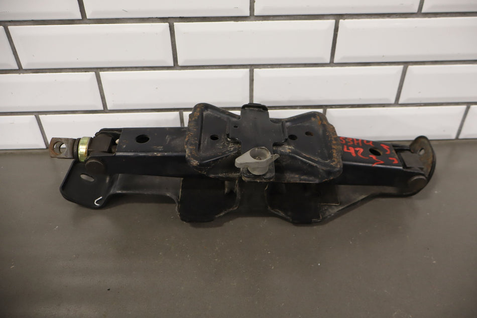 2003 Hummer H2- Jack