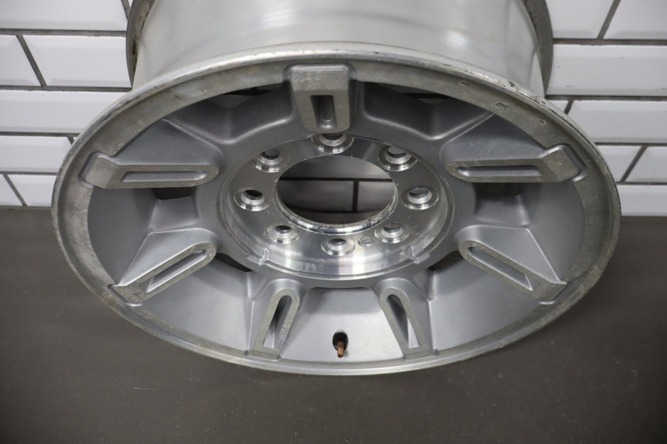 2003-2007 Hummer H2 17x8.5 OEM Wheel - Single Silver