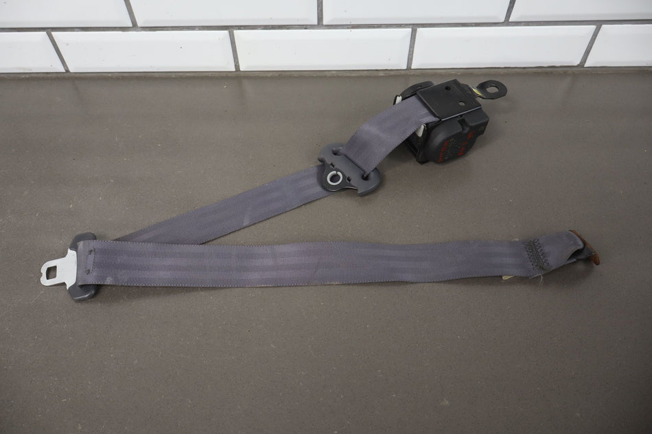 1991 Toyota Land Cruiser- Rear Seat Belt