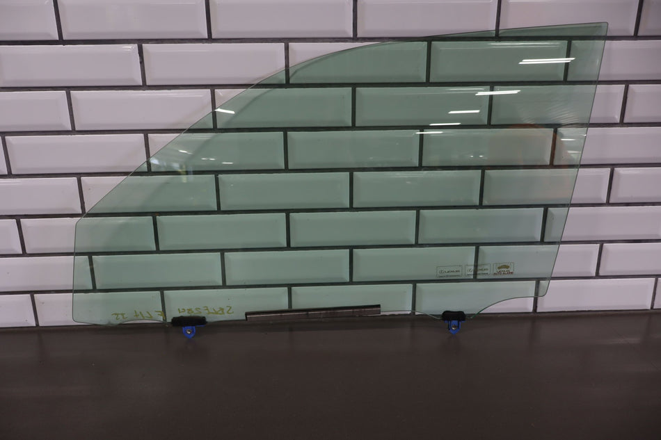 2011 Lexus GX460- FRONT DOOR GLASS/WINDOW
