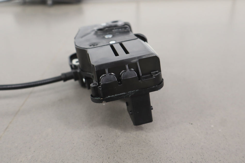2016 Chevrolet Corvette- Right Front Door Latch