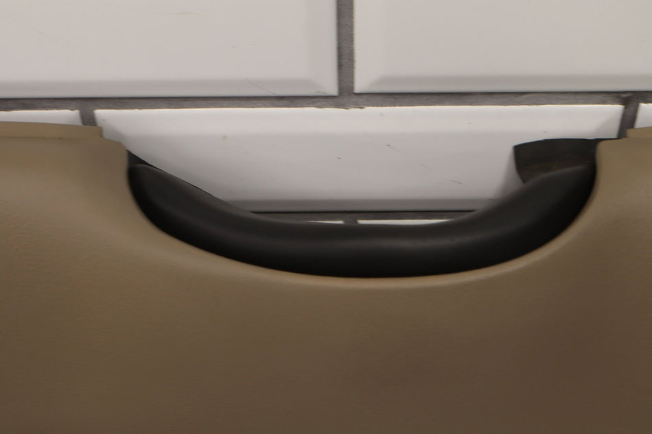 03-07 GMC Sierra GMT800 Driver Knee Pad Trim (Neutral 522)