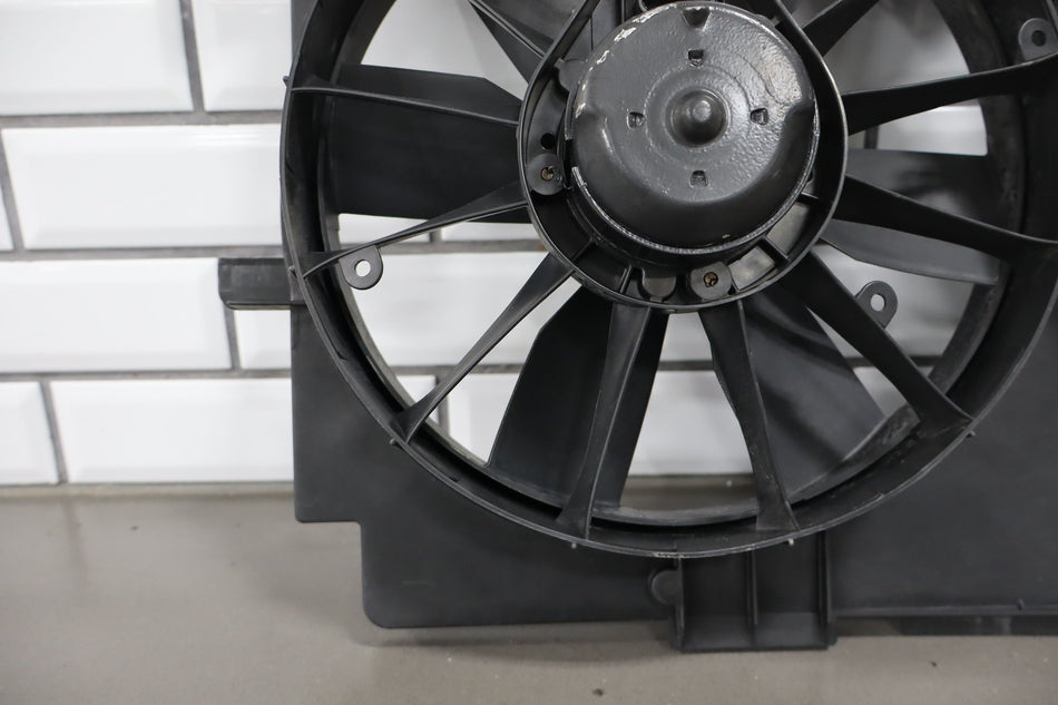 1997-2004 Chevrolet Corvette Cooling Fan 24001282