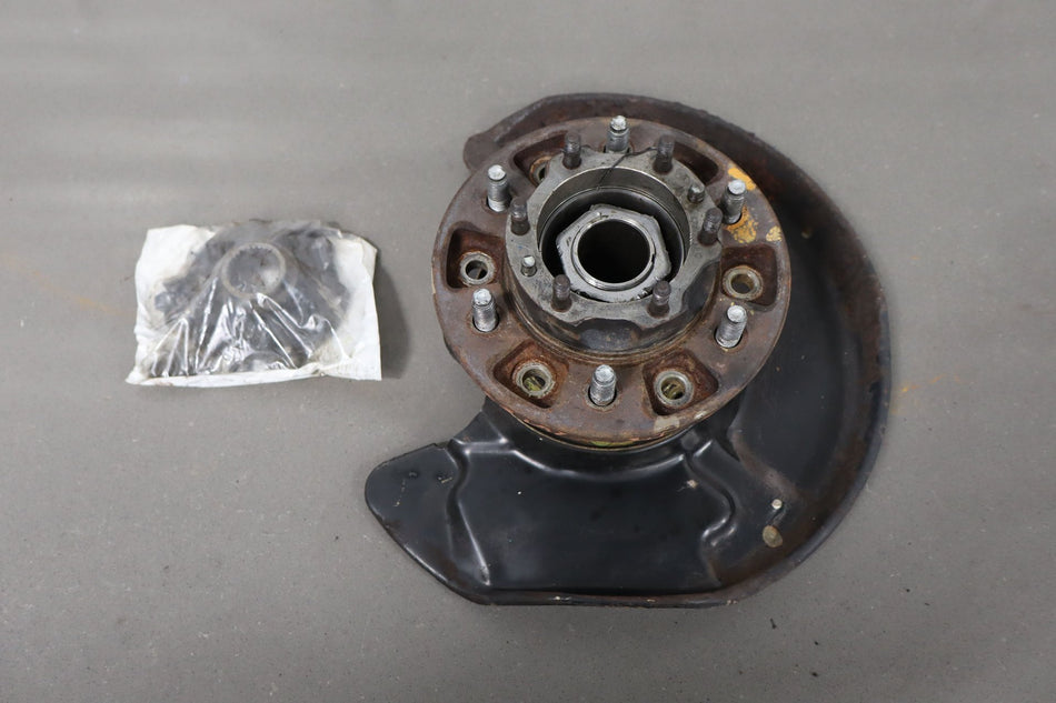 1996-1998 Lexus LX450 Front Right Passenger Hub & Bearings