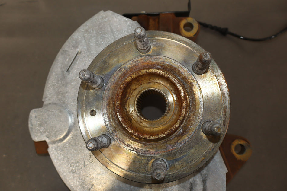 2010 GMC Yukon- SPINDLE KNUCKLE FRONT