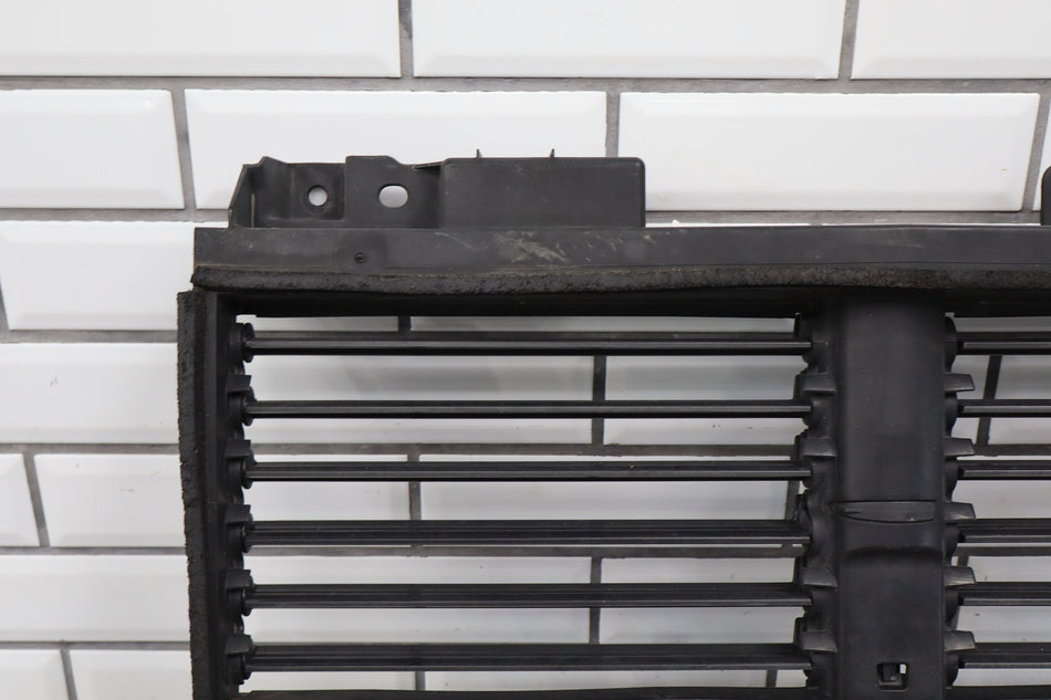 19-24 Ram 1500 (DT) 5.7 Active Radiator Grille Shutter