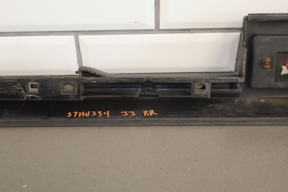 2003-2009 Hummer H2 SUV Driver Left Rear Roof Molding 15241411