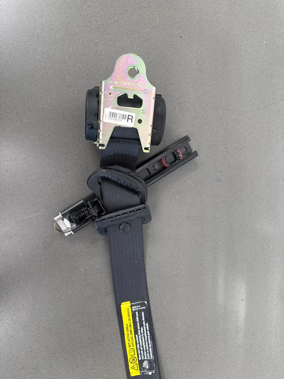 2006 Pontiac GTO- Front Seat Belt