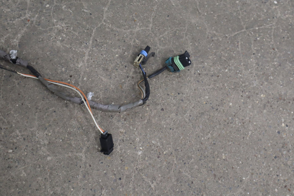 01-02 Chevy Silverado Crew Cab GMT800 Right Rear Power Door Wiring Harness OEM