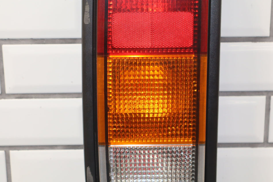 2003 Hummer H2- TAIL LIGHT ASSEMBLY
