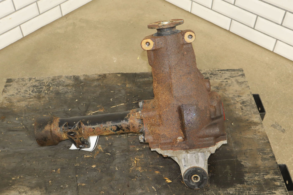 2003-2007 Toyota Land Cruiser Front Differential Carrier 4.10 Ratio 4 Pin