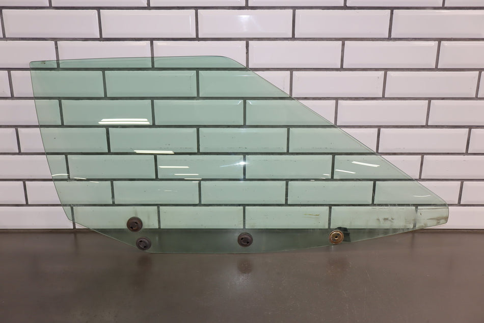 1991-1996 Chevrolet Corvette 40th Anniversary Edition Right Front Door Window 10267190