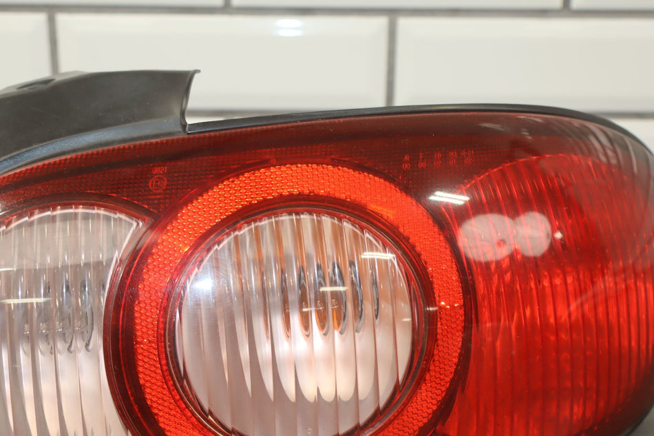 2004 Mazda MX-5 Miata Right Tail Light N06651150