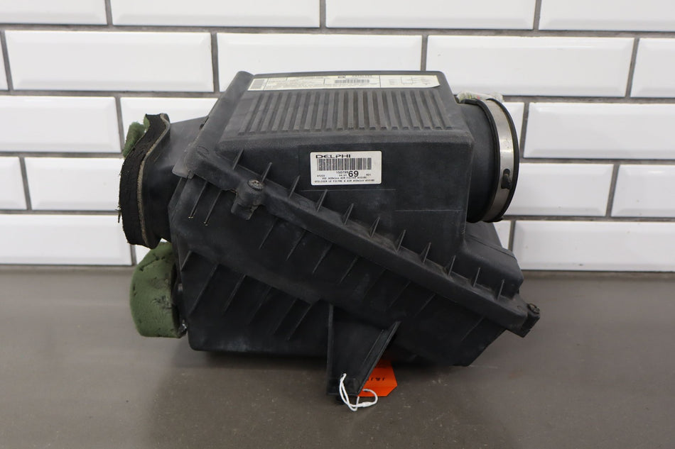 2002 Chevrolet Silverado 2500- Air Cleaner/Box