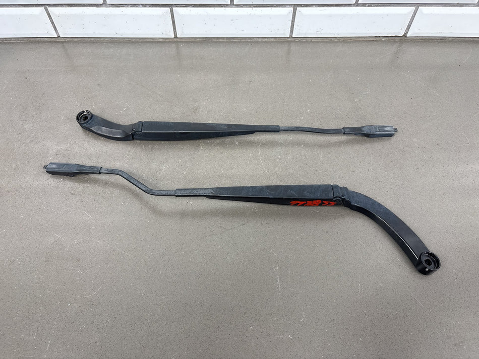 2015-2023 Ford Mustang S550 Front Windshield Wiper Arms Pair Set LH RH OEM
