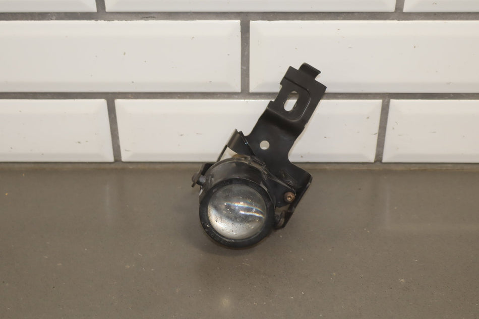 1997-2004 Chevrolet Corvette C5 Left Fog Light 10281936