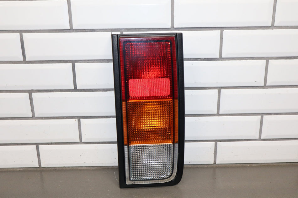 2003-2004 Hummer H2 Right Tail Light 15193459