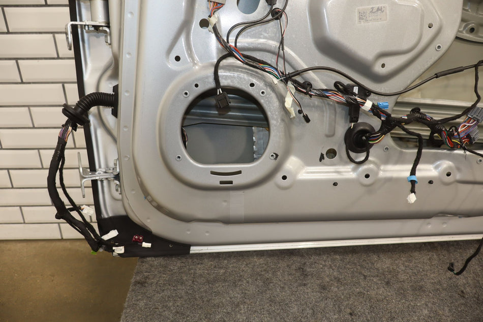 2016-2020 Tesla Model S Passenger Right Front Door Silver PMSS