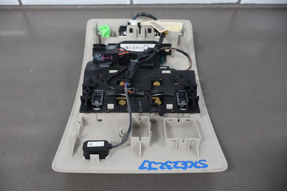2007 Chevrolet Avalanche- Front Console