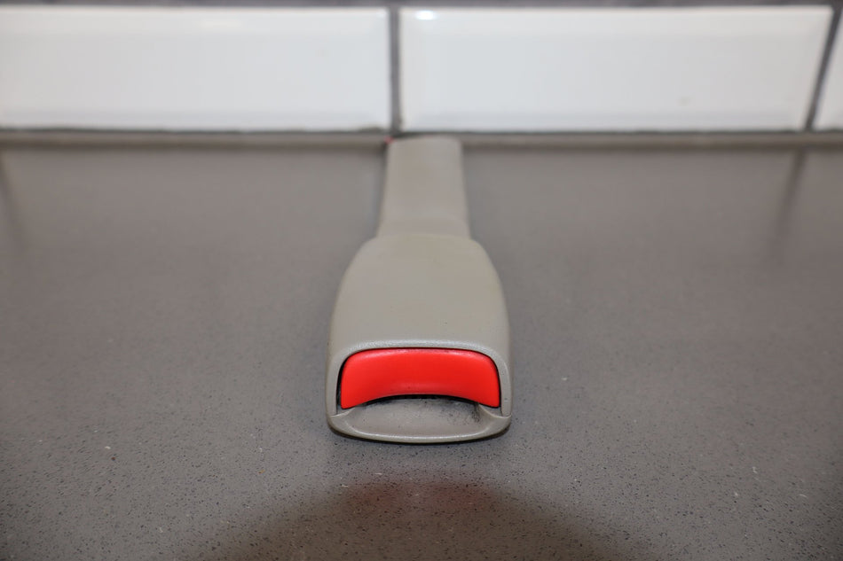 2004 Chevrolet Corvette- Front Seat Belt
